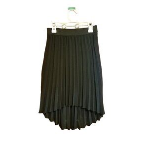 High-Low Pleated Black Skirt By Iz Byer Girl M